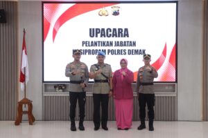 Kapolres Demak Kukuhkan Kasi Propam Baru Tegaskan Pentingnya Disiplin dan Transparansi